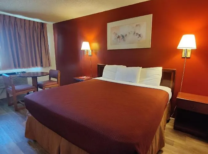 Motel 8 2*