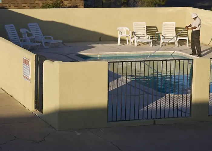 Motel 8 Willcox