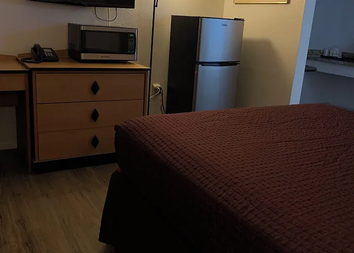 8 Motel 2*