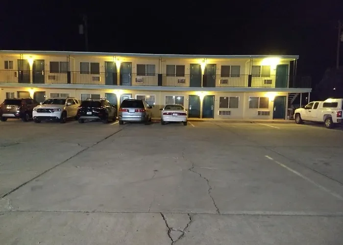 8 Motel 2*
